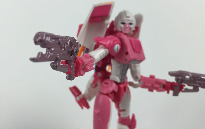 Illustration for article titled My First Third-Party Transformer Is A Complicated Woman